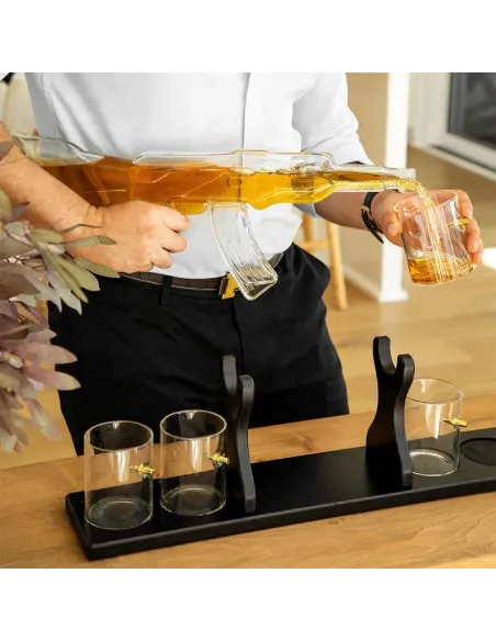 Zestaw Whisky Karafka Kałasznikow KARABIN AK-47 Pistolet 4 Szklanki Kostki